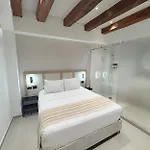 Casa Helena Hostel